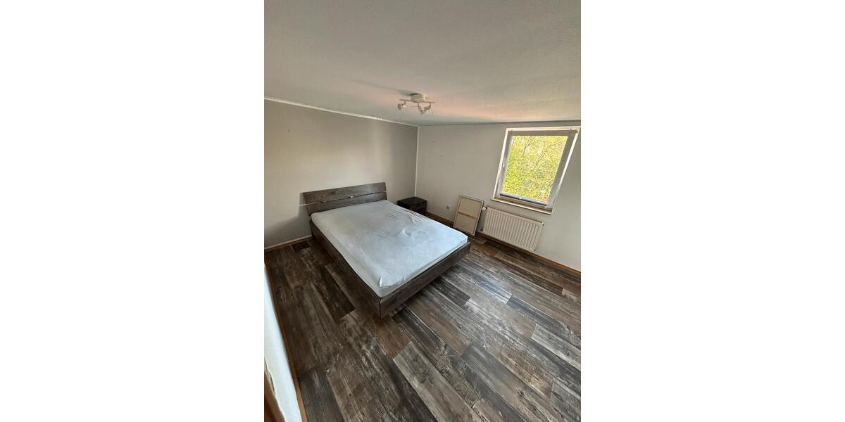 Etagenwohnung Burghaun - 4 Zimmer, 100 m&sup2;, 625&euro; | Angebot:26279473