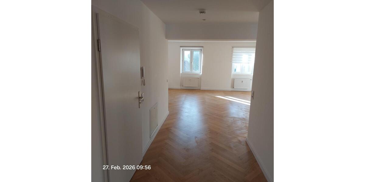 Etagenwohnung Lahr (Schwarzwald) - 2 Zimmer, 61 m&sup2;, 800&euro; | Angebot:26480209
