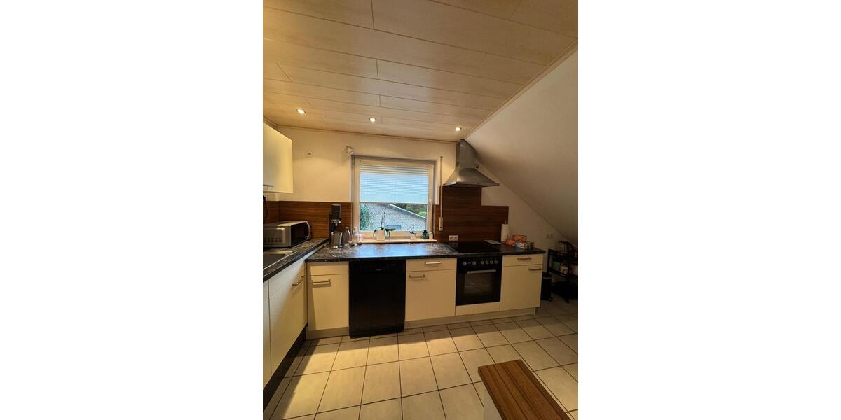 Dachgeschoßwohnung Wenden - 4 Zimmer, 105 m&sup2;, 970&euro; | Angebot:26086777