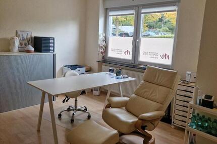 Raum für Heilpraktiker oder als Büro Raum zimmer