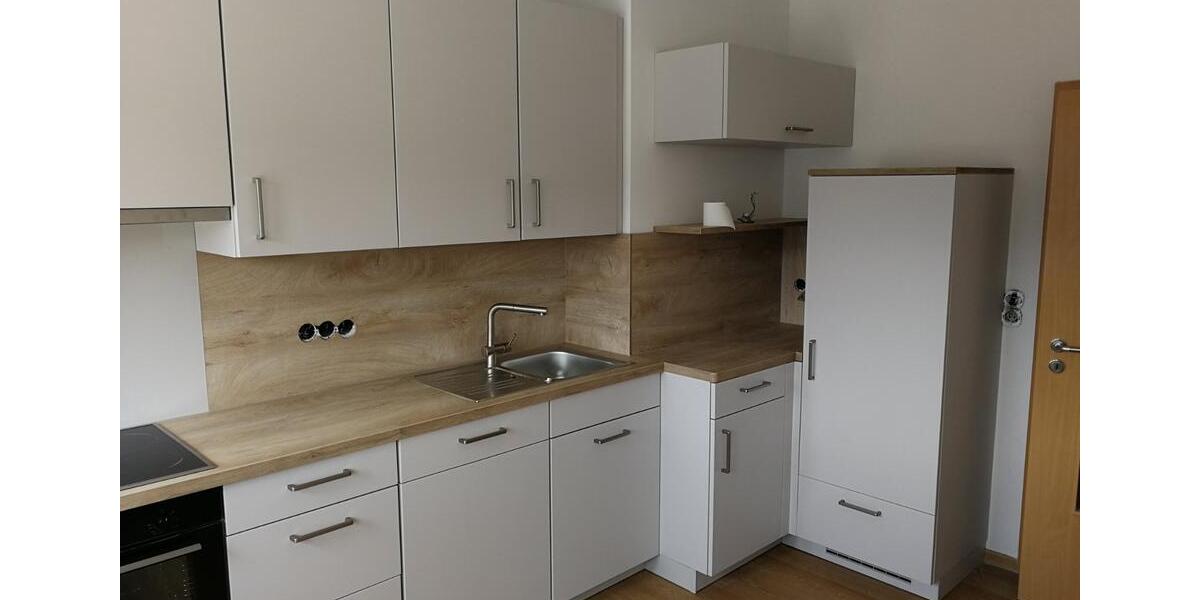 Schöne und geräumige Obergeschosswohnung zu vermieten zimmer