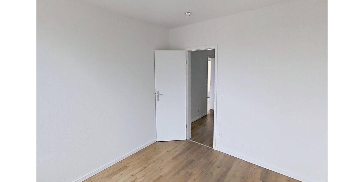 Etagenwohnung Celle - 3 Zimmer, 82 m&sup2;, 699&euro; | Angebot:25807696