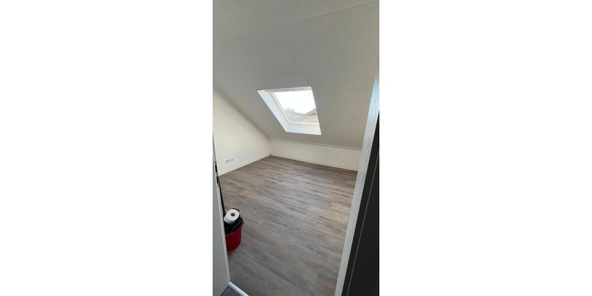 Dachgeschoßwohnung Bad Münstereifel - 3 Zimmer, 85 m&sup2;, 1.000&euro; | Angebot:24935040