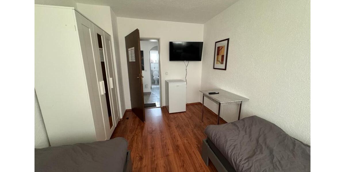 Wohnen auf Zeit Kötz - 7 Zimmer, 170 m&sup2;, 25&euro; | Angebot:23863565