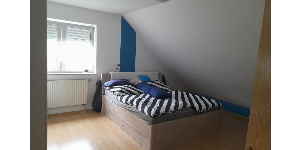 Dachgeschoßwohnung Idar-Oberstein Oberstein - 2 Zimmer, 62 m&sup2;, 520&euro; | Angebot:25931571