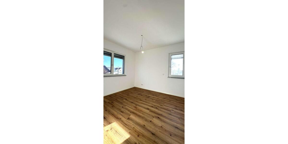 Etagenwohnung Kümmersbruck - 4.5 Zimmer, 108 m&sup2;, 2.000&euro; | Angebot:26562508