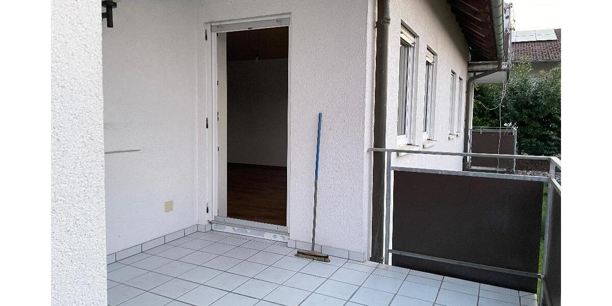 !! Ruhiges Wohnen in Ortsrandlage !! - Etagenwohnung Kraichtal Gochsheim | Angebot:25348845