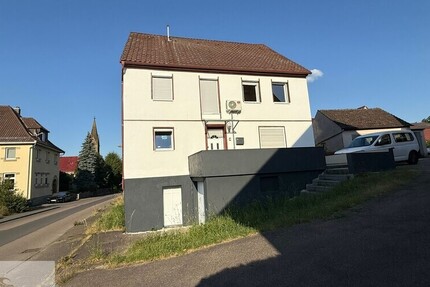 Modernisiertes Einfamilienhaus in Ingelfingen Weldingsfelden mit Garage