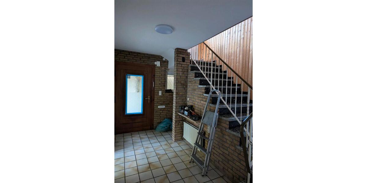 Doppelhaushälfte Nieheim - 3 Zimmer, 110 m&sup2;, 630&euro; | Angebot:25405553