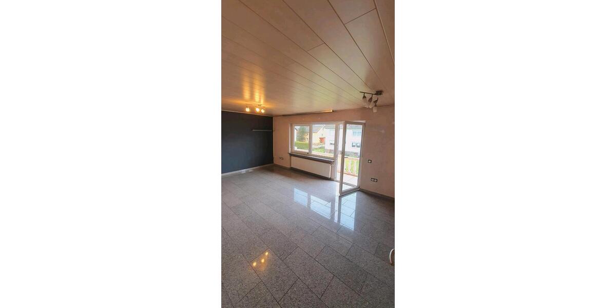 Etagenwohnung Ramstein-Miesenbach Miesenbach - 5 Zimmer, 190 m&sup2;, 1.350&euro; | Angebot:26597787