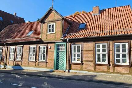 Haus Celle Hehlentor - 4 Zimmer, 115 m&sup2;, 1.400&euro; | Angebot:26201880