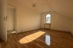 Dachgeschoßwohnung Lüdenscheid - 3 Zimmer, 75 m&sup2;, 530&euro; | Angebot:26070439
