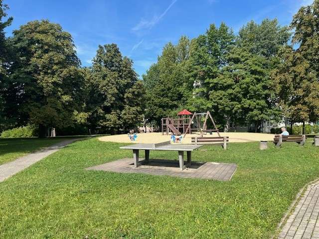 Etagenwohnung Zwickau Eckersbach E 1 - 4 Zimmer, 75 m&sup2;, 599&euro; | Angebot:26777053