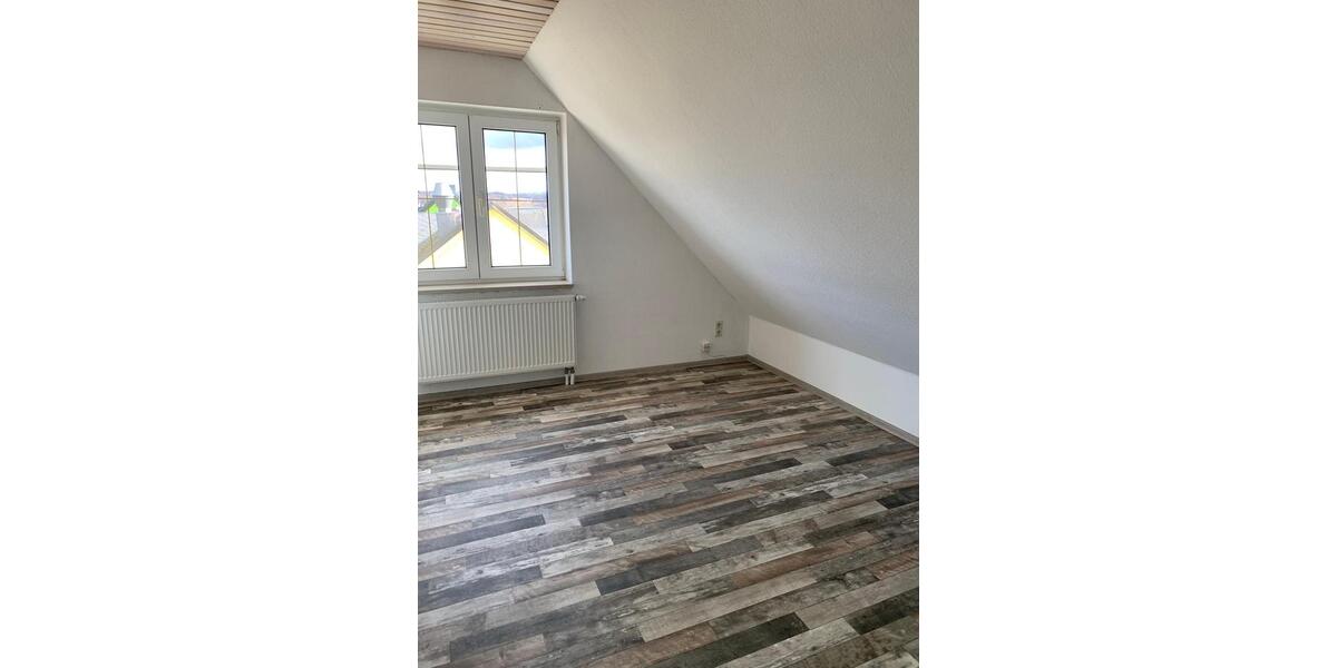 Maisonettenwohnung Oelsnitz (Erzgebirge) - 5 Zimmer, 121 m&sup2;, 1.016&euro; | Angebot:25150196