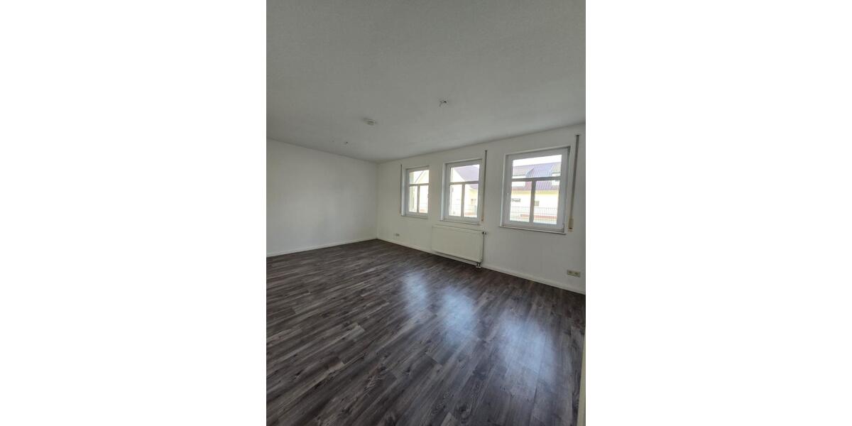 Erdgeschoßwohnung Falkensee - 5 Zimmer, 141 m&sup2;, 2.000&euro; | Angebot:24553142