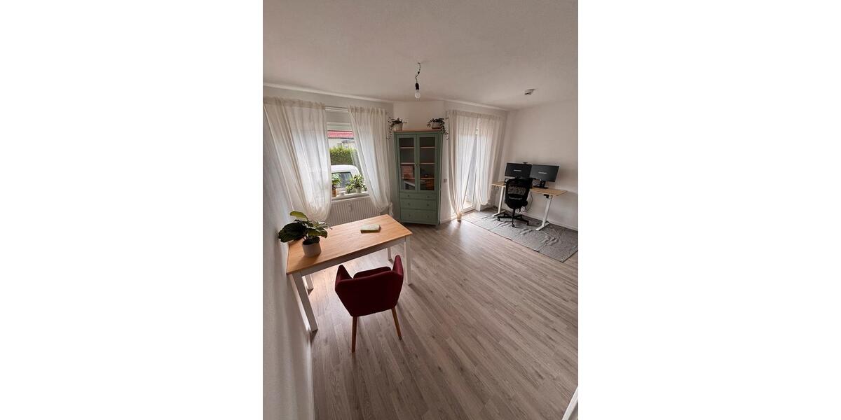 2 Zimmer, Balkon, renoviert - nahe S-Bahn und Bus in 15738 Zeuthe 2 zimmer