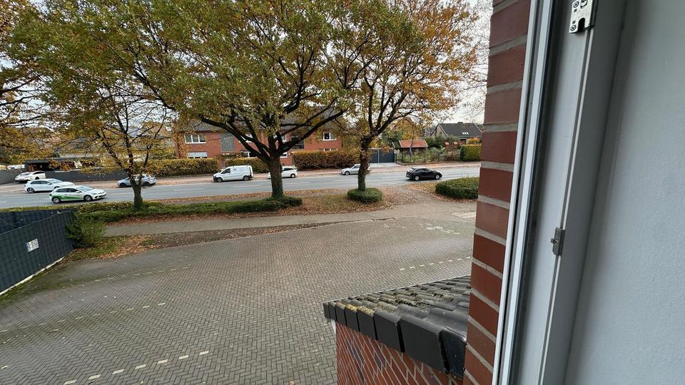 Komfort und niedrige Nebenkosten: Fußbodenheizung, Walkin-Bad, LAN, Sat, Lüftung, EEK A, Balkon 2 zimmer