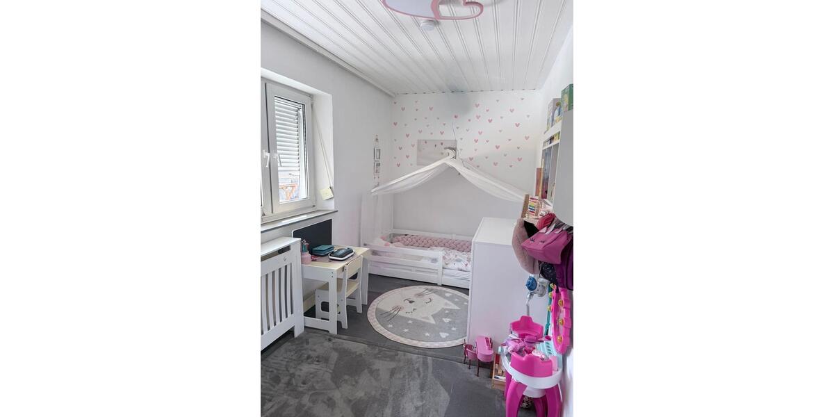 Erdgeschoßwohnung Marktredwitz - 4 Zimmer, 95 m&sup2;, 950&euro; | Angebot:25759658