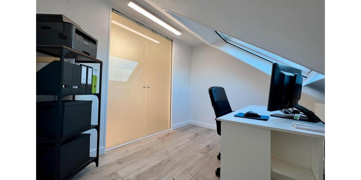 Dachgeschoßwohnung Voerde (Niederrhein) - 3 Zimmer, 78 m&sup2;, 740&euro; | Angebot:26534131