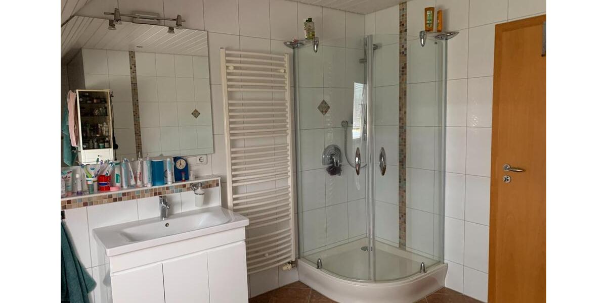 Doppelhaushälfte Wehringen - 6 Zimmer, 165 m&sup2;, 2.100&euro; | Angebot:26634665