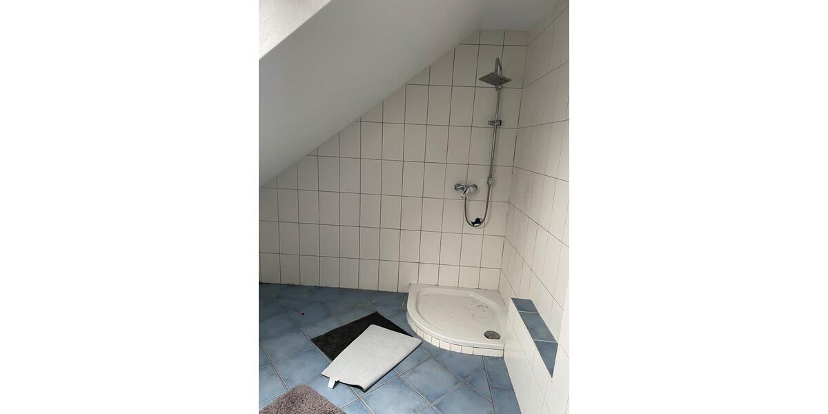 Etagenwohnung Hambühren - 3 Zimmer, 90 m&sup2;, 1.070&euro; | Angebot:25977915