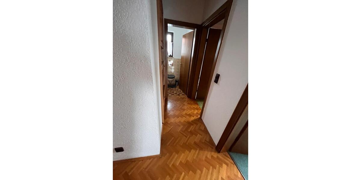 Etagenwohnung Neumarkt in der Oberpfalz Altenhof - 3 Zimmer, 120 m&sup2;, 1.380&euro; | Angebot:25046897