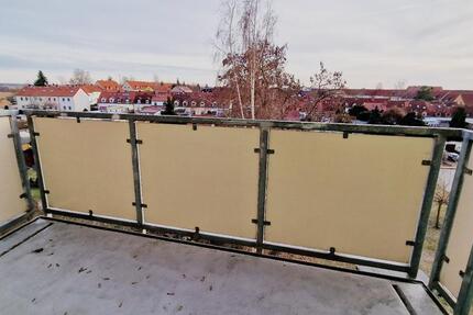 Wohnung Zwenkau - 3 Zimmer, 60 m&sup2;, 375&euro; | Angebot:25845972