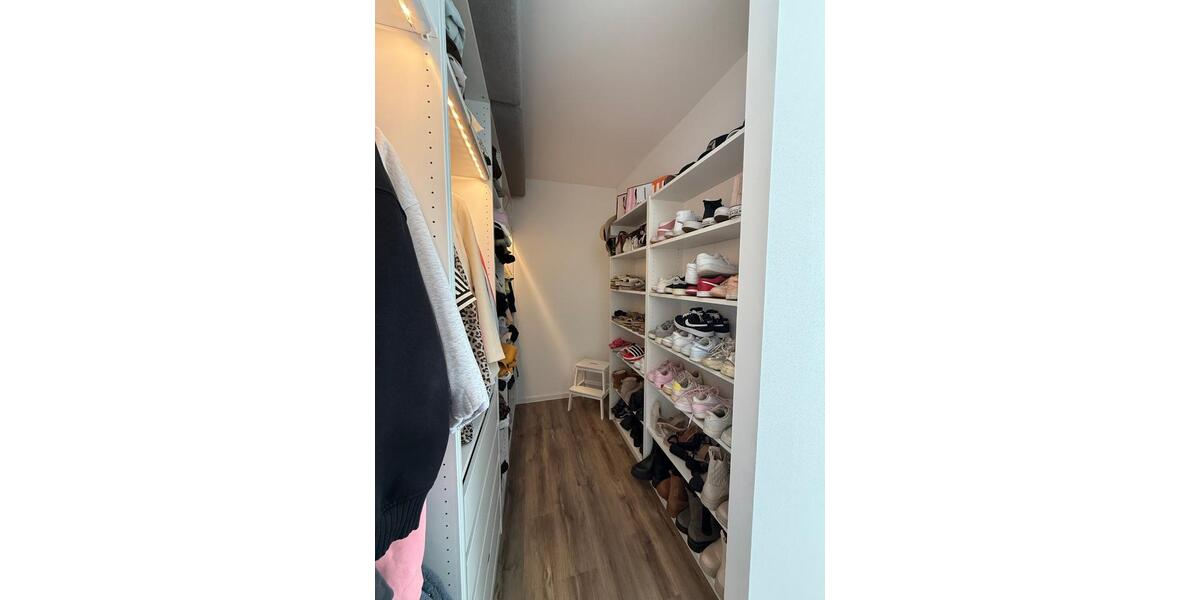 Etagenwohnung Baunatal - 2 Zimmer, 76 m&sup2;, 1.000&euro; | Angebot:25975090