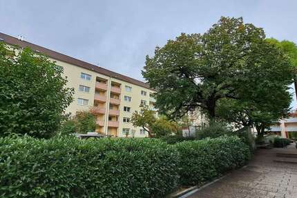 Wohnung zum Mieten in München 1.284,58 € 85.81 m² 4 zimmer