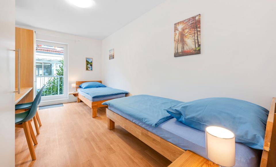 Wohnen auf Zeit Bremen Burglesum - 10 Zimmer, 200 m&sup2;, 20&euro; | Angebot:17434768
