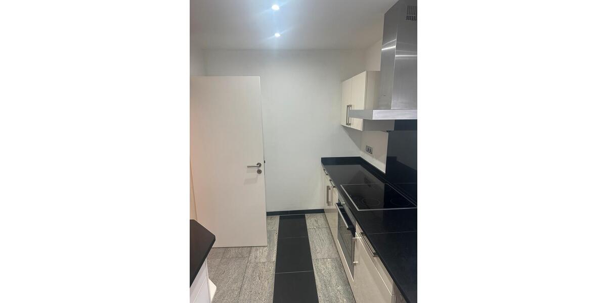 Etagenwohnung Karlsruhe Beiertheim-Bulach - 4 Zimmer, 92 m&sup2;, 1.600&euro; | Angebot:26241680