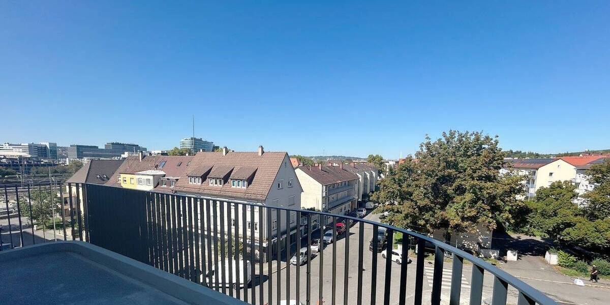 Etagenwohnung Stuttgart Untertürkheim - 3 Zimmer, 108 m&sup2;, 1.990&euro; | Angebot:24027699