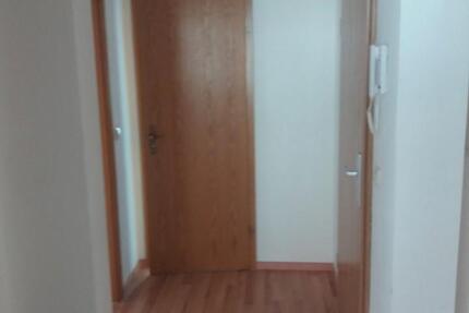 Wohnung Döbeln - 3 Zimmer, 70 m&sup2;, 380&euro; | Angebot:26674393