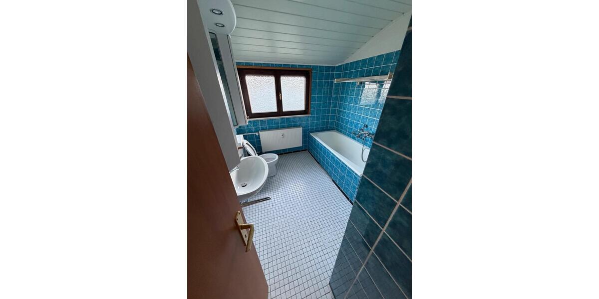 Dachgeschoßwohnung Weilburg - 4 Zimmer, 90 m&sup2;, 780&euro; | Angebot:26623480
