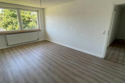 Gepflegte 3-Zimmer-Wohnung mit Balkon in ruhiger Lage zimmer