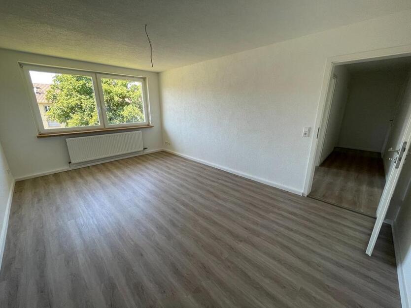 Gepflegte 3-Zimmer-Wohnung mit Balkon in ruhiger Lage zimmer