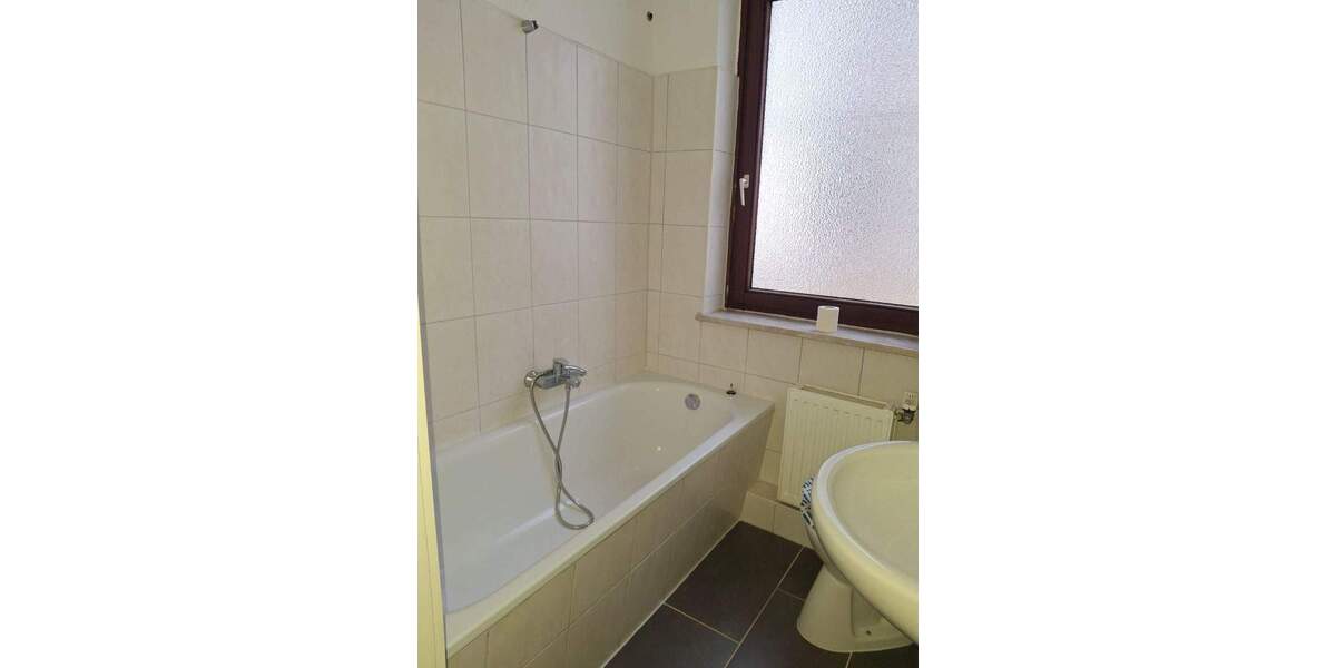 Etagenwohnung Bremerhaven Lehe - 3 Zimmer, 79 m&sup2;, 550&euro; | Angebot:25768779