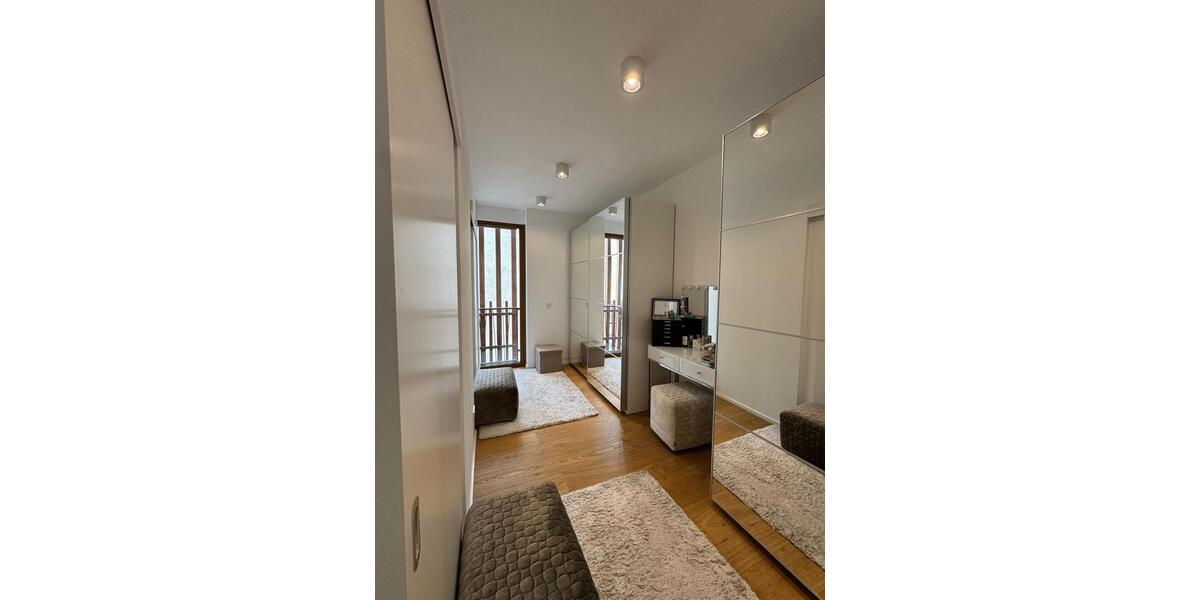Etagenwohnung Amberg - 4 Zimmer, 146 m&sup2;, 1.990&euro; | Angebot:26544050