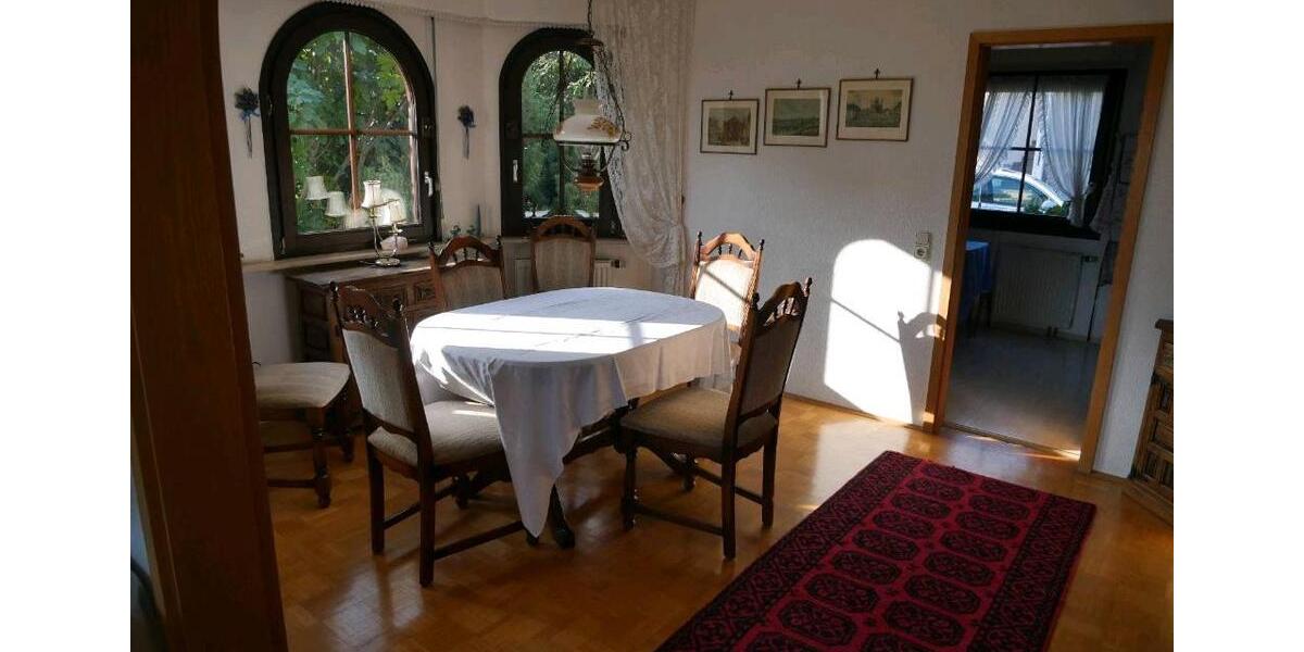 Einfamilienhaus Grünstadt - 7 Zimmer, 161 m&sup2;, 1.700&euro; | Angebot:26580273