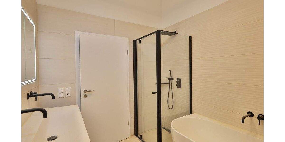 Doppelhaushälfte Leonberg - 5 Zimmer, 175 m&sup2;, 2.740&euro; | Angebot:24874253