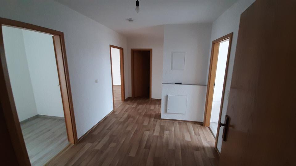 Dachgeschoßwohnung Stendal - 2 Zimmer, 61 m&sup2;, 400&euro; | Angebot:26548334