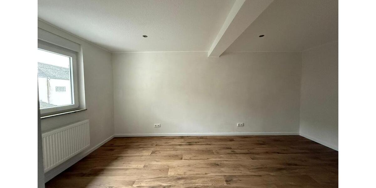 Einfamilienhaus Buseck - 4.5 Zimmer, 140 m&sup2;, 1.200&euro; | Angebot:24675931