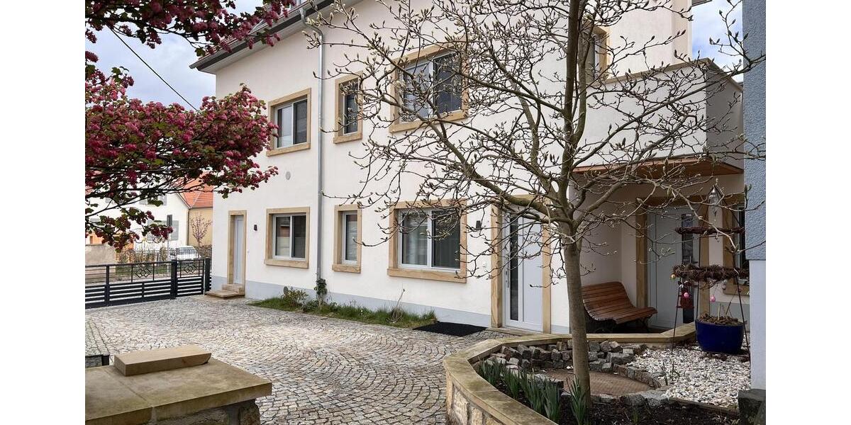 Wohnen auf Zeit Radebeul - 2 Zimmer, 52 m&sup2;, 1.300&euro; | Angebot:25633472