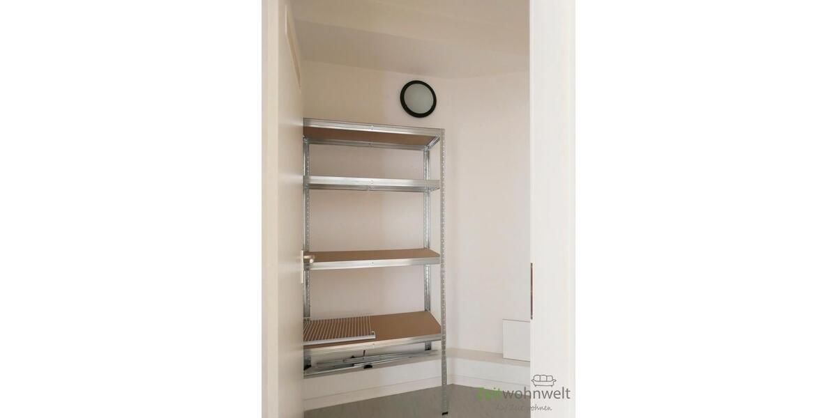 (12536_98) MGN: kleine 2-Zimmer-Wohnung mit Laminatböden zum ruhigen Innenhof, EBK und Hausmeisterdienste inkl. - Etagenwohnung Meiningen | Angebot:26737778