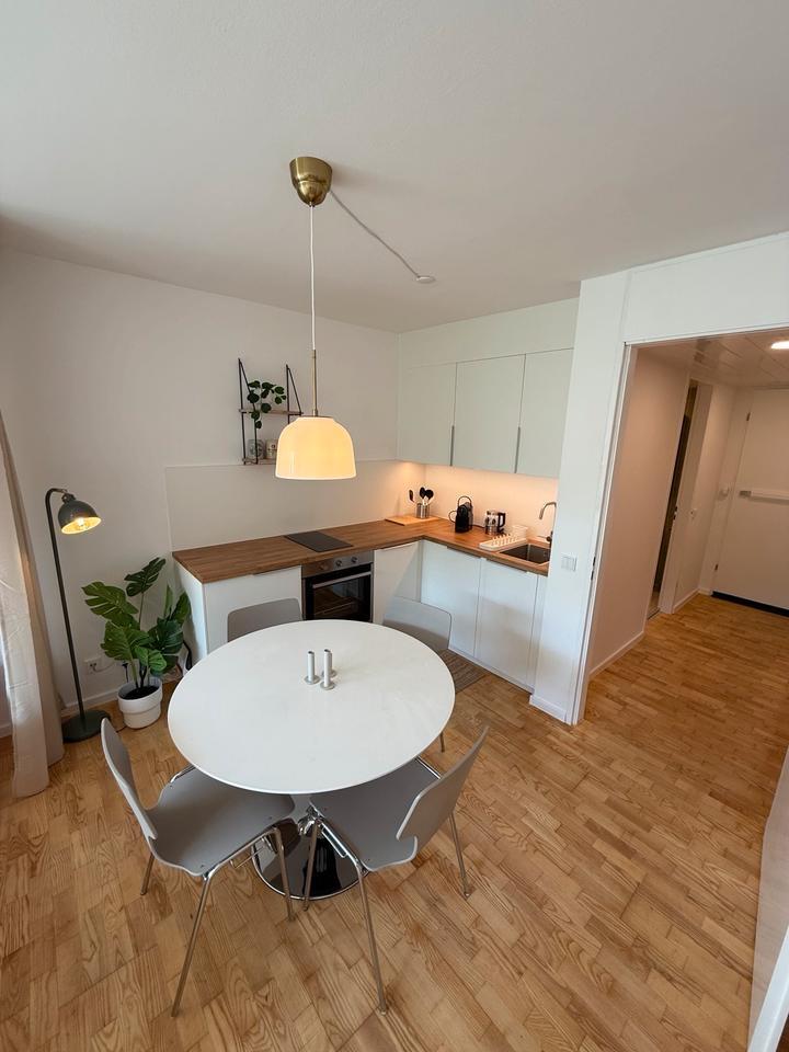 Vollmöblierte exklusive 1-Zimmer Wohnung in toller zentraler Lage