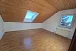 Schöne Dachgeschosswohnung in zentraler Lage - Dachgeschoßwohnung Florstadt | Angebot:24351624