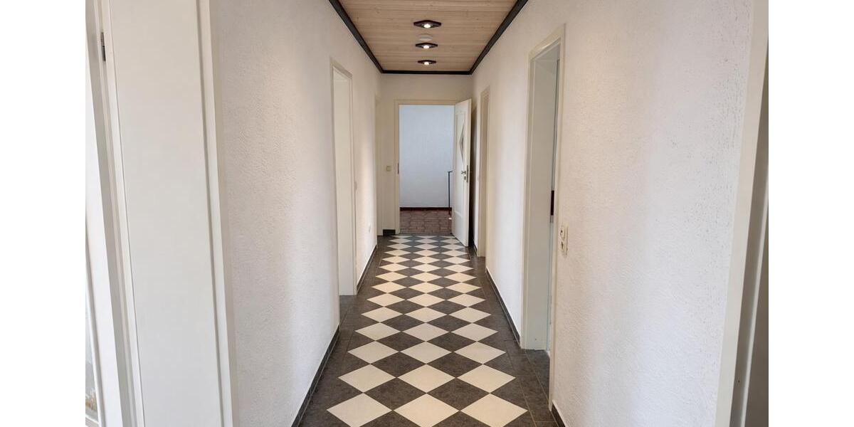 Etagenwohnung Pfarrkirchen - 4 Zimmer, 97 m&sup2;, 1.040&euro; | Angebot:26014395