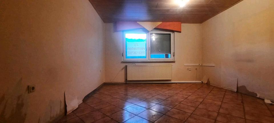 Erdgeschoßwohnung Krayenberggemeinde - 3 Zimmer, 60 m&sup2;, 400&euro; | Angebot:24815010