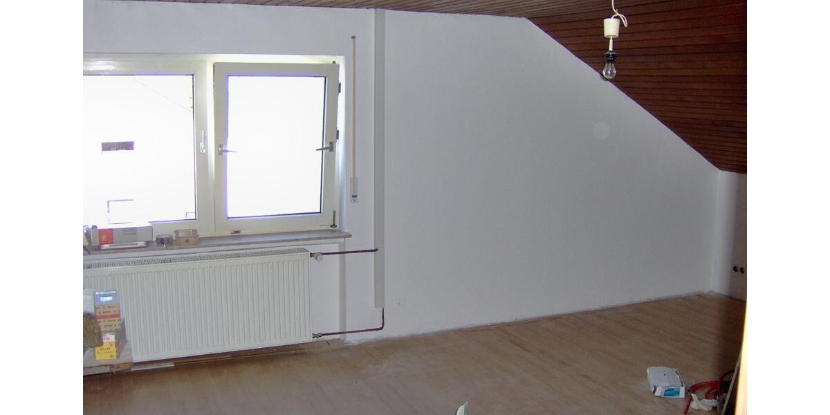Dachgeschoßwohnung Weinheim - 3 Zimmer, 75 m&sup2;, 750&euro; | Angebot:25760642