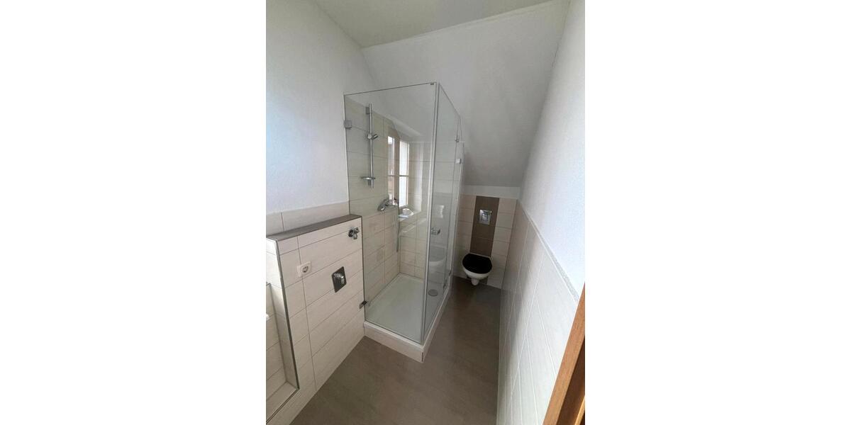 Dachgeschoßwohnung Lößnitz - 1 Zimmer, 49 m&sup2;, 395&euro; | Angebot:26350224